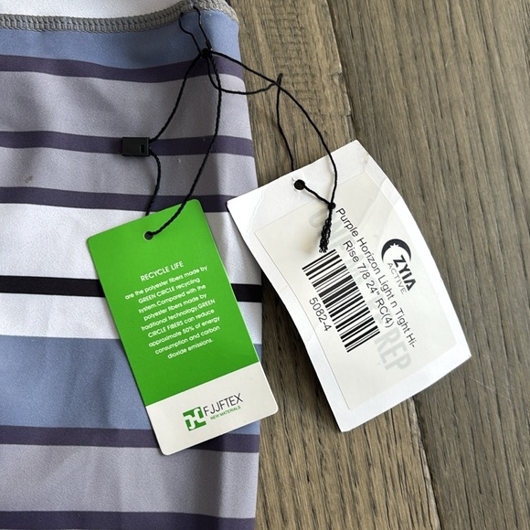 Zyia | Active Purple Horizon Stripe Light n Tight High Rise Leggings Size 4 - Picture 5 of 11